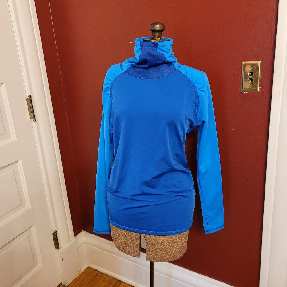 Champion Thumb Hole Running Shirt Size L